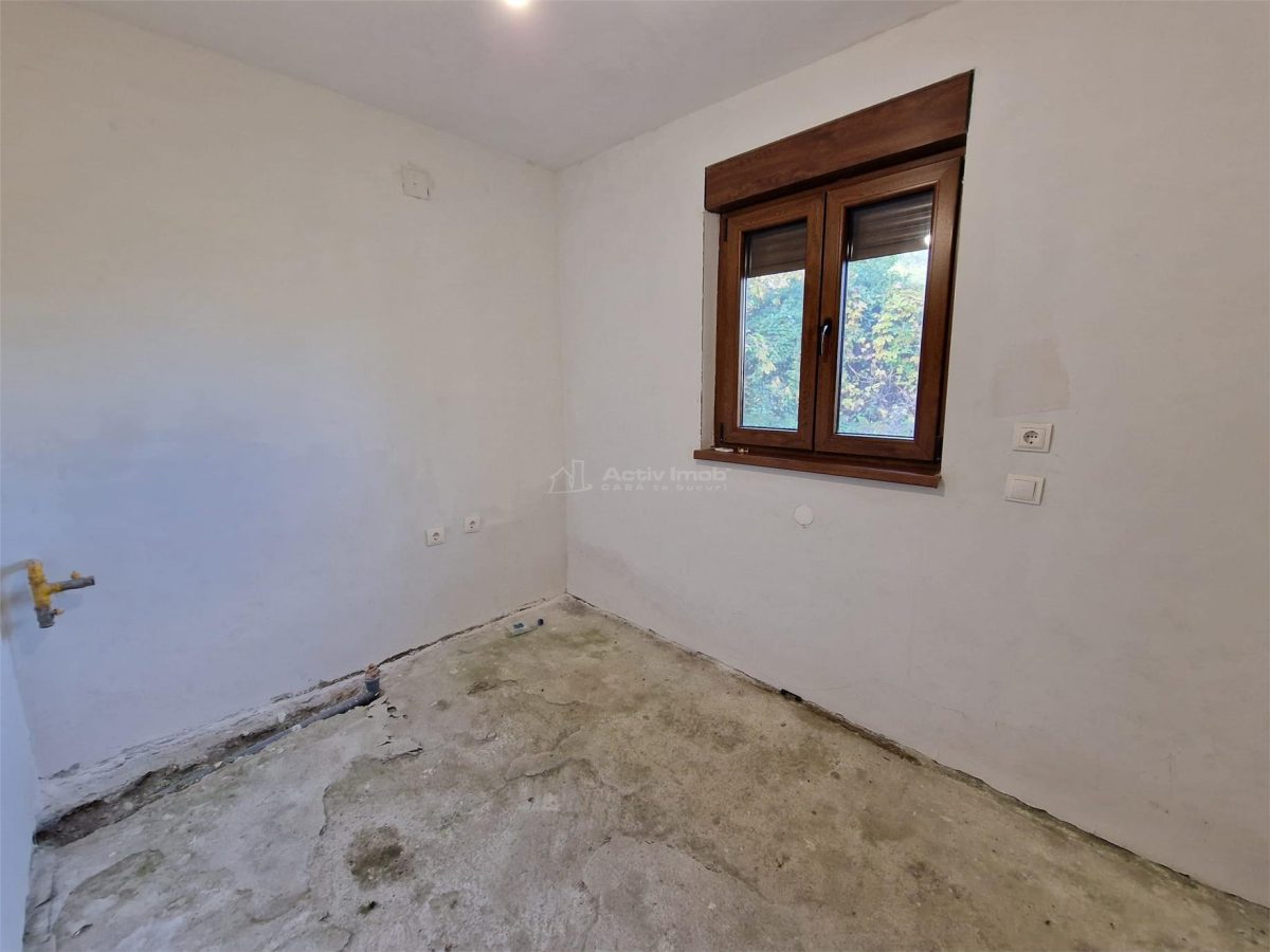 Resita Casa cu Teren privat 4670 Mp. - foto 17