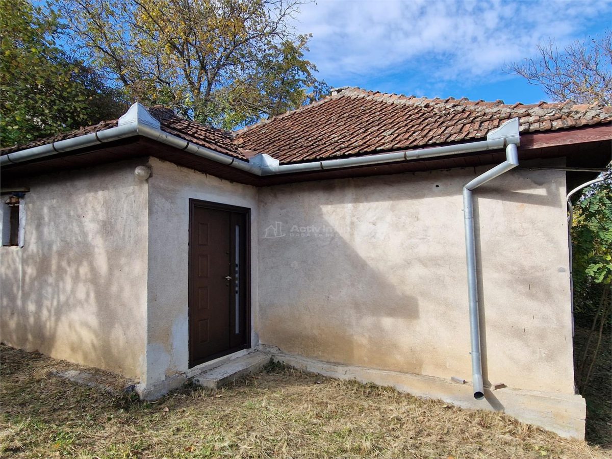 Resita Casa cu Teren privat 4670 Mp. - foto 8