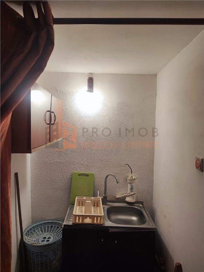 Casa tip parter + mansarda in zona Centru - foto 12