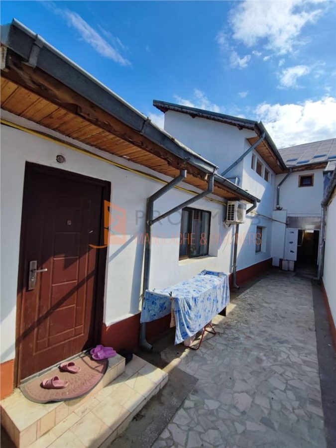 Casa tip parter + mansarda in zona Centru - foto 19