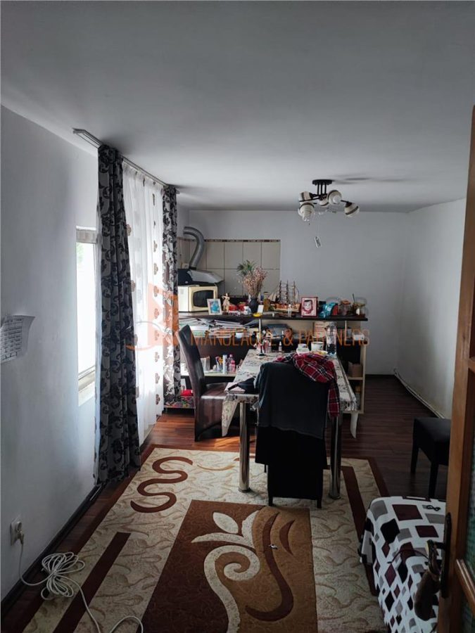 Casa tip parter + mansarda in zona Centru - foto 5