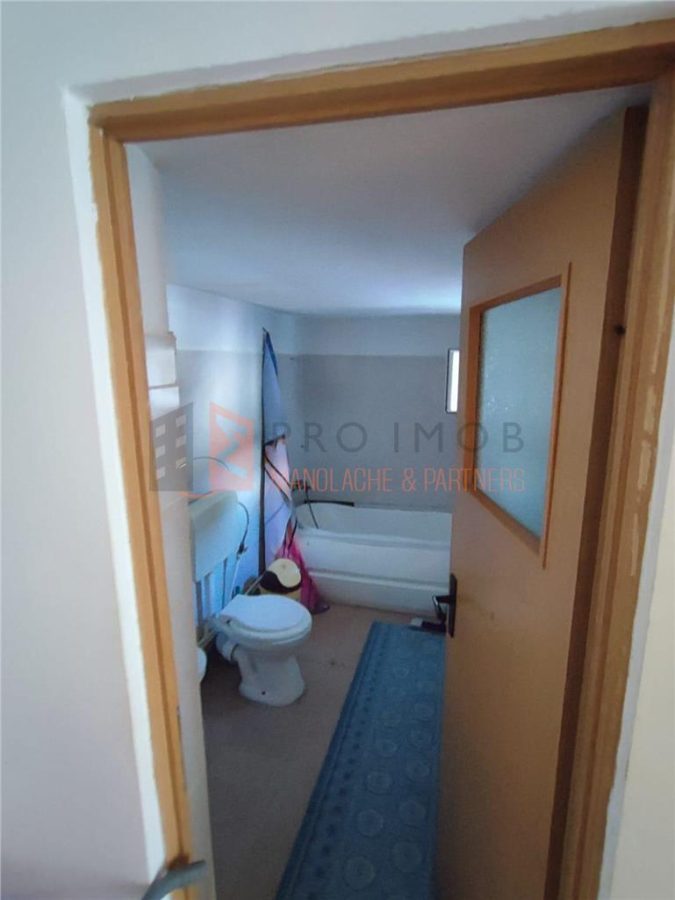 Casa tip parter + mansarda in zona Centru - foto 6