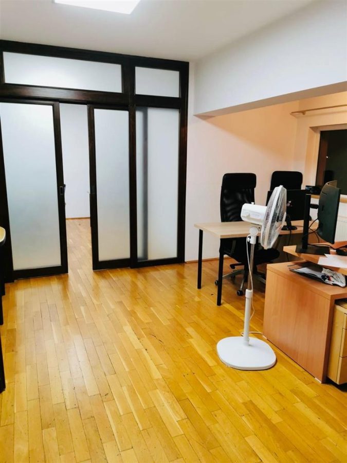 INCHIRIERE SPATIU BIROU LUX 5 CAMERE 291 MP DUPLEX NICOLAE G CARAMFIL HERASTRAU - foto 16