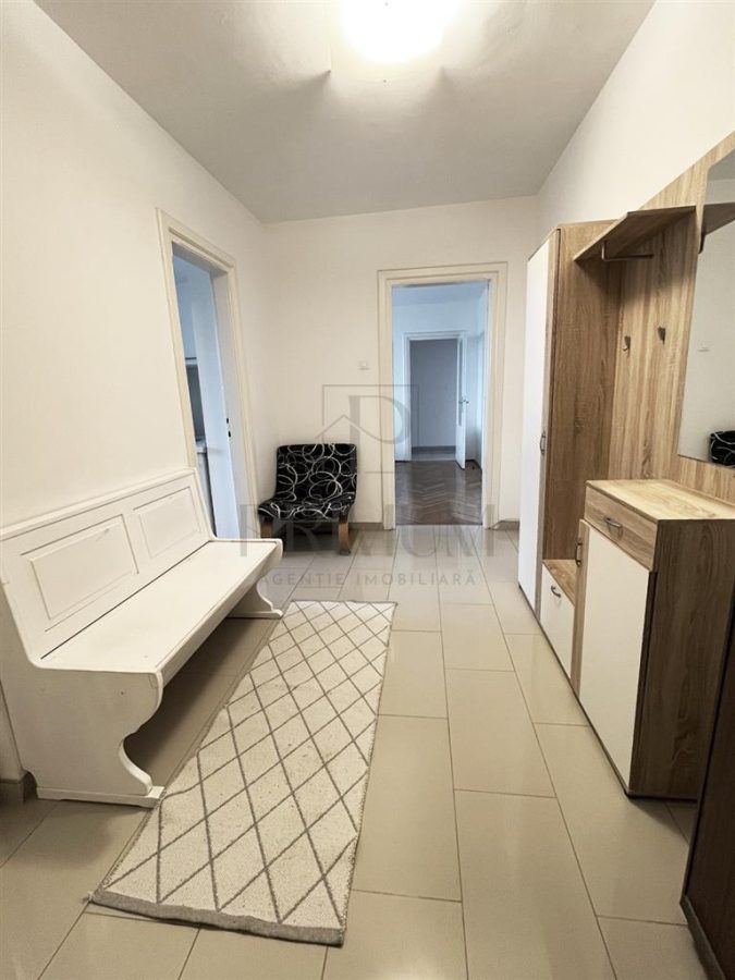 CENTRAL - 3 CAM - CENTRALA/A.C - 2 BALCOANE - BOXA - ANVELOPAT - ZONA DE INTERES - foto 5