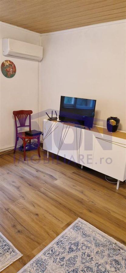 Casa cocheta cu potential, intr- o zona linistita a Chitilei - foto 14