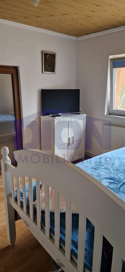 Casa cocheta cu potential, intr- o zona linistita a Chitilei - foto 15