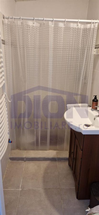 Casa cocheta cu potential, intr- o zona linistita a Chitilei - foto 18