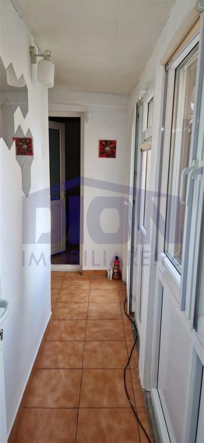 Casa cocheta cu potential, intr- o zona linistita a Chitilei - foto 4