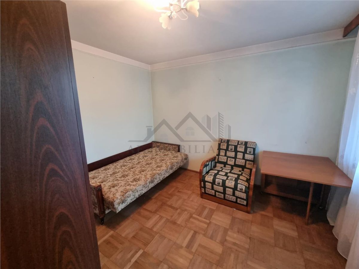 Apartament cu 2 camere Podu Ros - foto 3