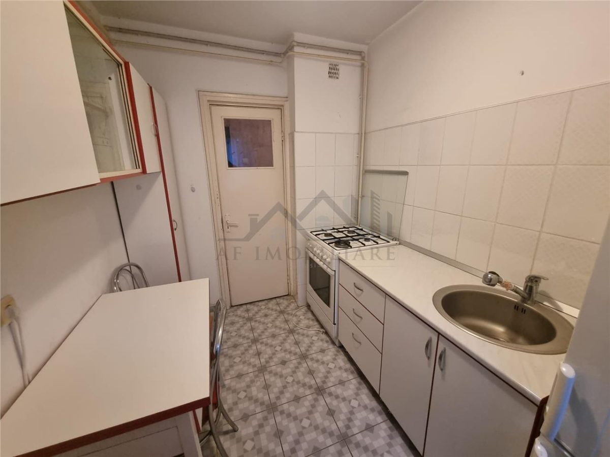Apartament cu 2 camere Podu Ros - foto 6