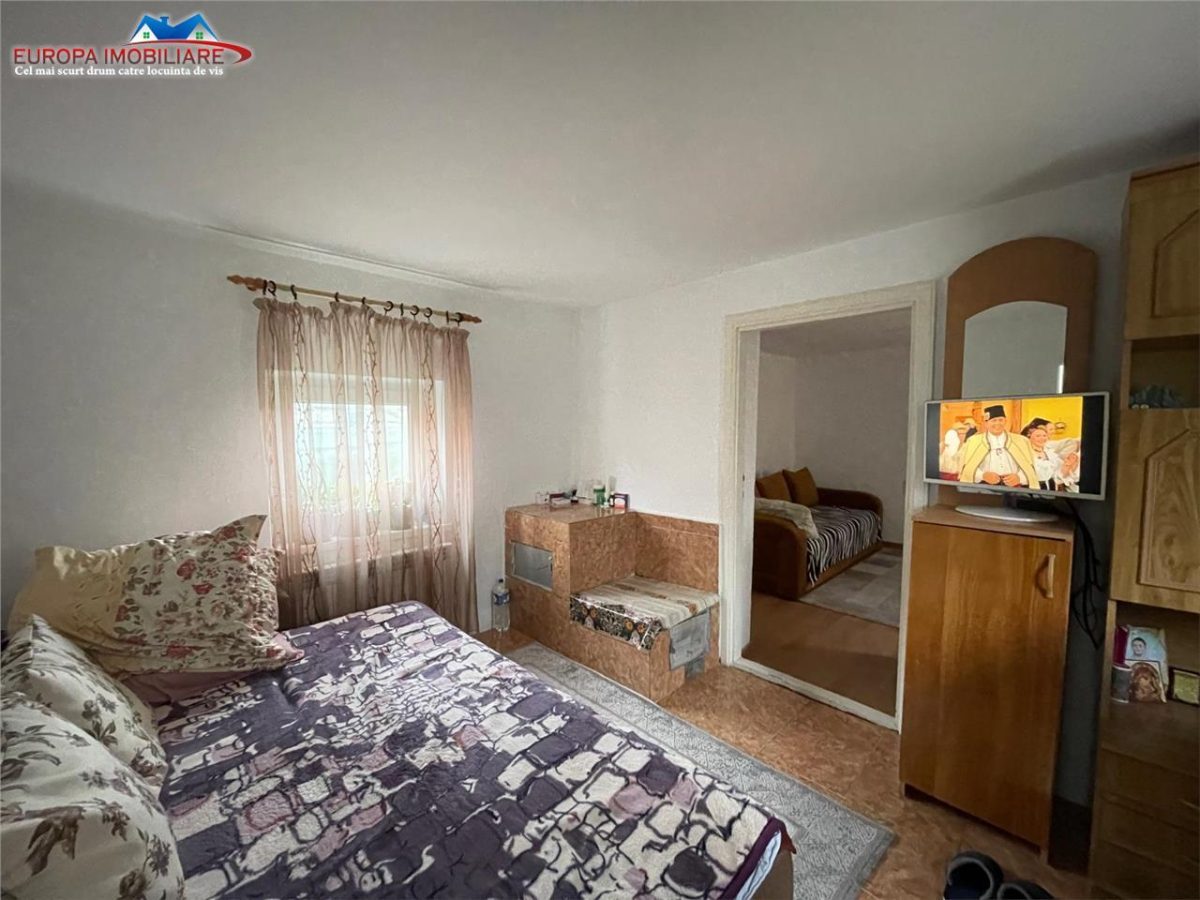 Casa de vanzare zona E3-Tulcea - foto 2