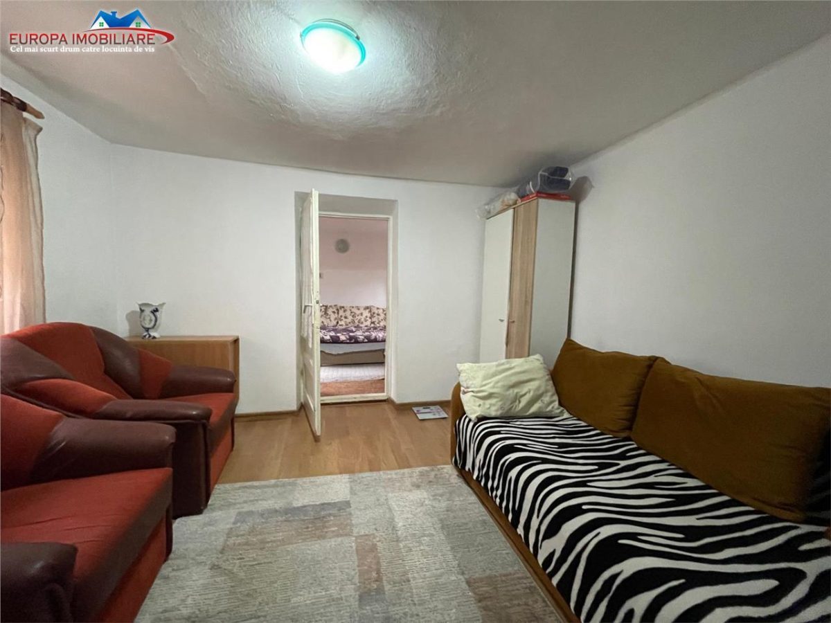Casa de vanzare zona E3-Tulcea - foto 4