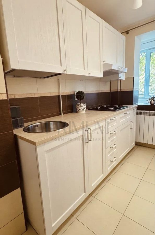 SEMICENTRAL - 2 Camere - DECOMANDAT - Bloc izolat - Parter inalt - foto 3