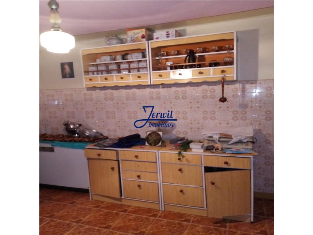 Casa buna caramida arsa ! - foto 8