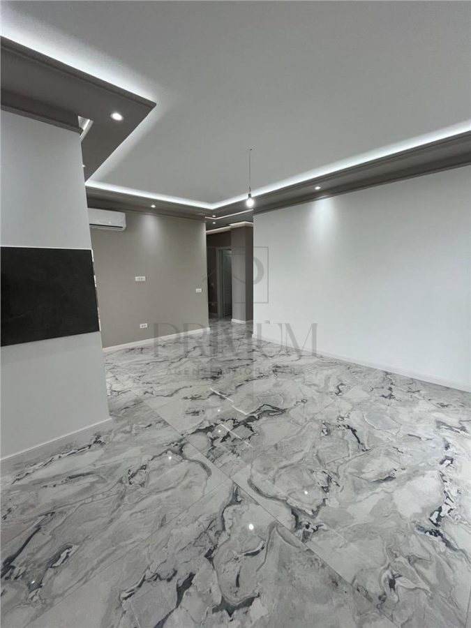 TORONTALULUI - 3 CAM - ETJ.1 - LOC PARCARE - INCALZIRE PARDOSEALA - BLOC NOU - LIFT - 