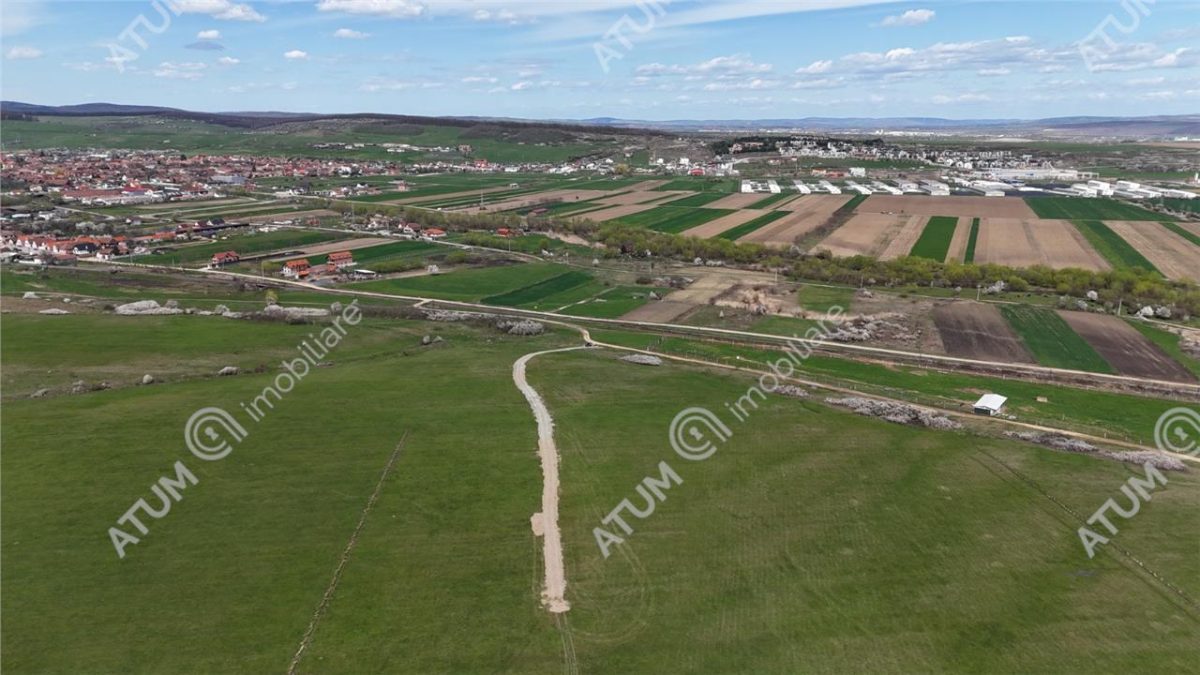 Parcela teren extravilan de 486 mp situat in Cristian - foto 4