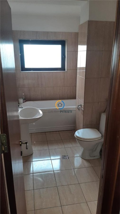 Apartament patru camere parter, bloc nou, zona Nord - foto 4