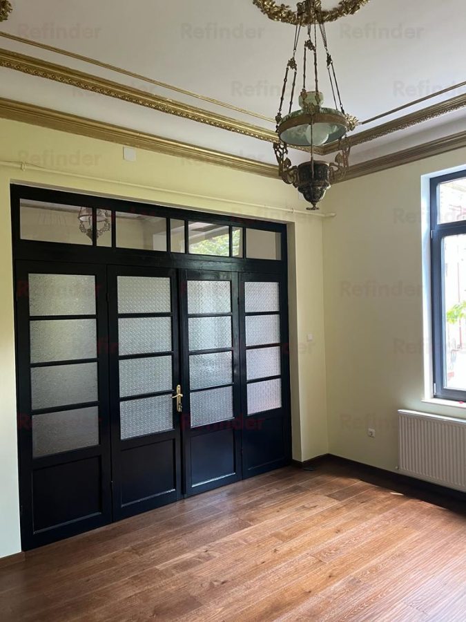 Vanzare apartament 4 camere | Calea Calarasilor - Unirii | parter / P+E | fara risc seismic | renovat | 114 mp utili + garaj si boxa | - 