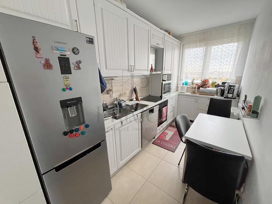 LIPOVEI - 3 CAM - DECOMANDAT - 2 BAI - CENTRALA - LOC PARCARE - PANORAMIC - foto 4