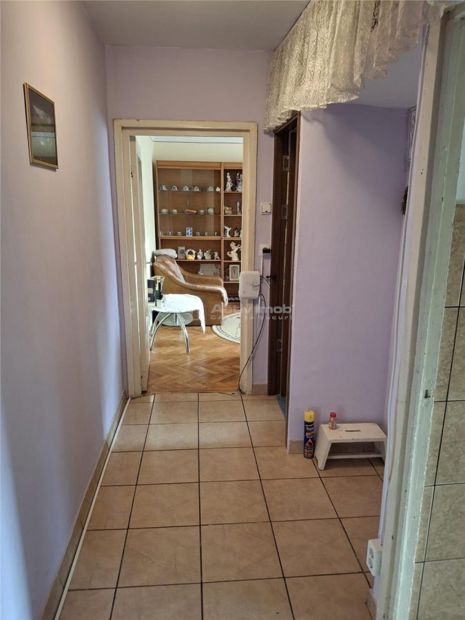 Resita, Chirie 2 cam., Micro III - foto 10