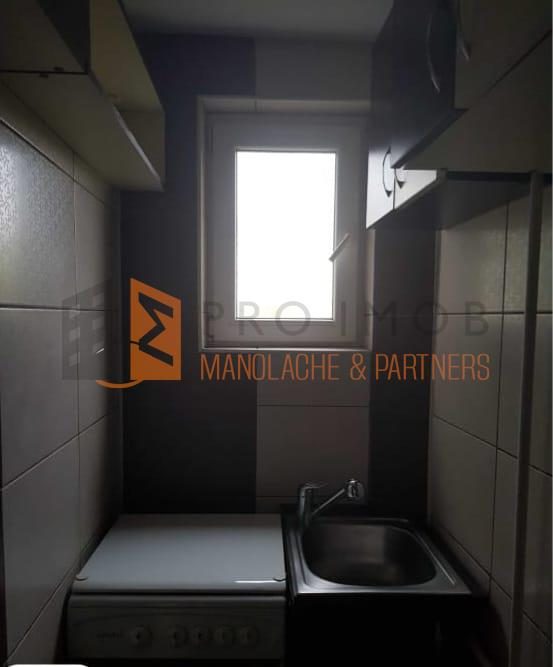 Apartament 2 camere cf 2 semidecomandat zona Spiru Haret - foto 5