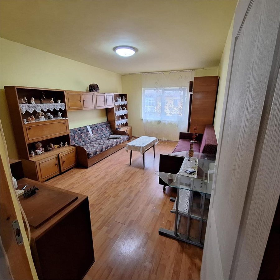 Bocsa, apt.2 cam,cf1.decom.MFA - foto 2