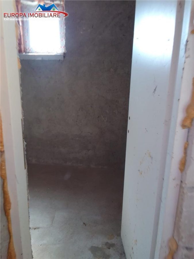 Casa P+M si teren intravilan de vanzare in localitatea Patlageanca-jud Tulcea - foto 4