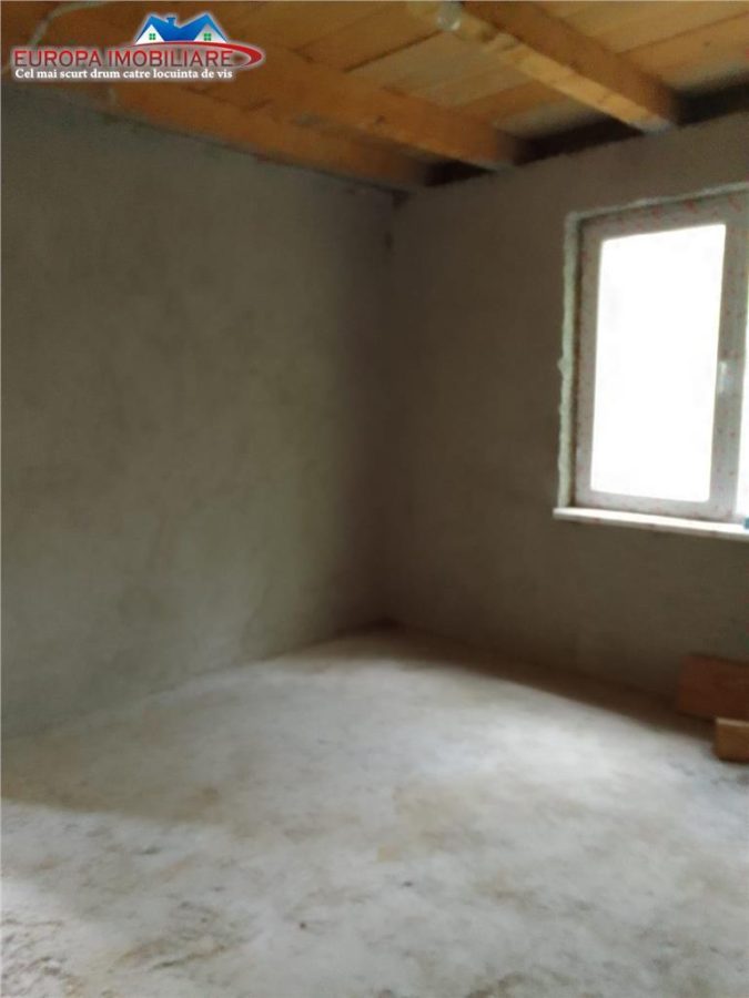 Casa P+M si teren intravilan de vanzare in localitatea Patlageanca-jud Tulcea - foto 5