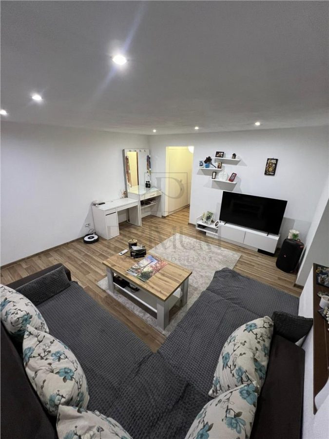 LIPOVEI - 3 CAM - ETJ.2 - 2 BAI - 2 BALCOANE - ANVELOPAT - ZONA EXCELENTA || - foto 2