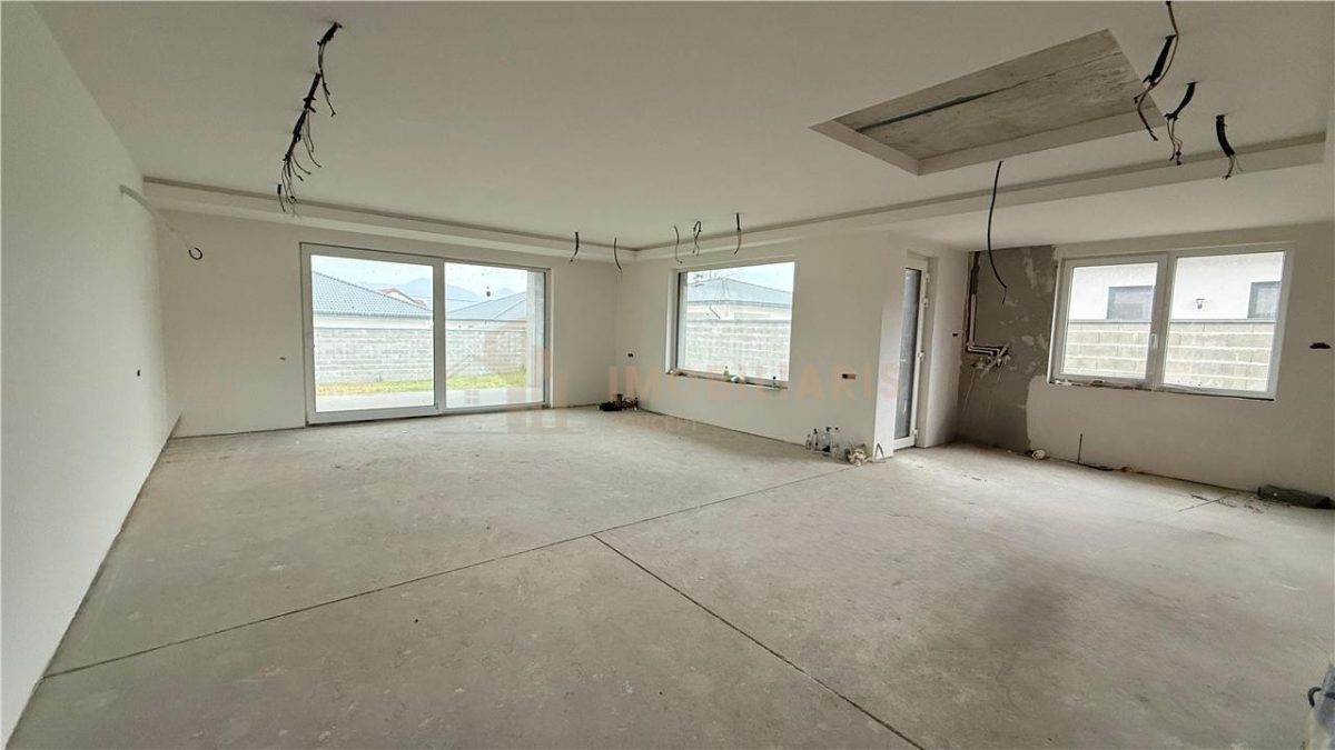 Casa individuala de vanzare, zona Castel Transilvania - foto 3