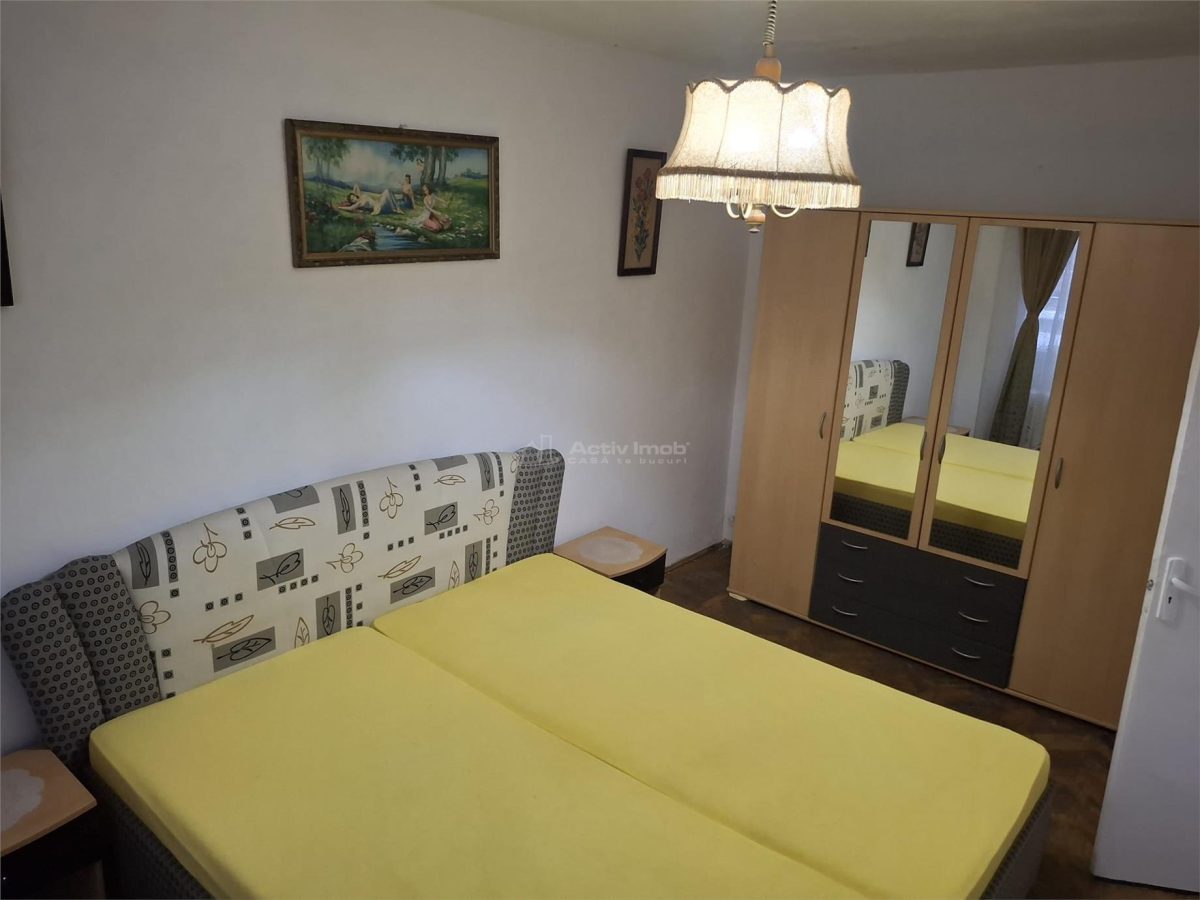 RESITA CHIRIE, APT 2 CAM, PARTER ZONA GOVANDAR - foto 9