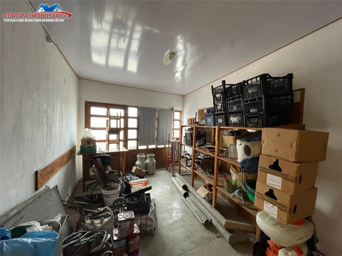 Casa de vanzare zona centrala-Tulcea - foto 11