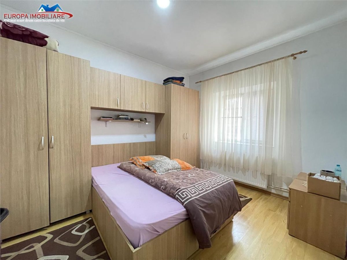 Casa de vanzare zona centrala-Tulcea - foto 4