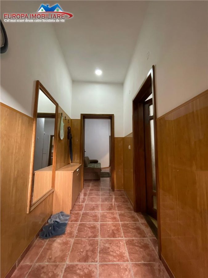 Casa de vanzare zona centrala-Tulcea - foto 8