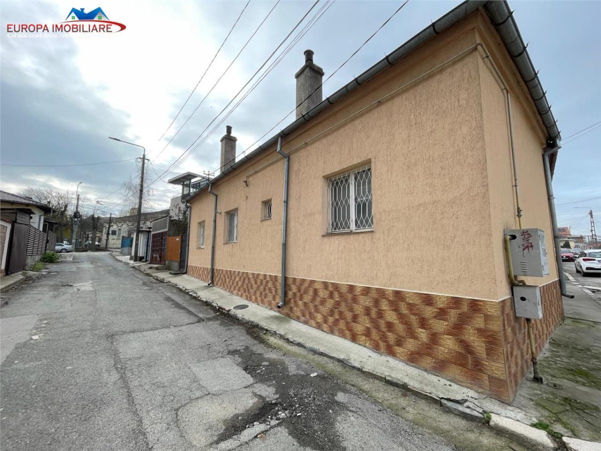 Casa de vanzare zona centrala-Tulcea - foto 9