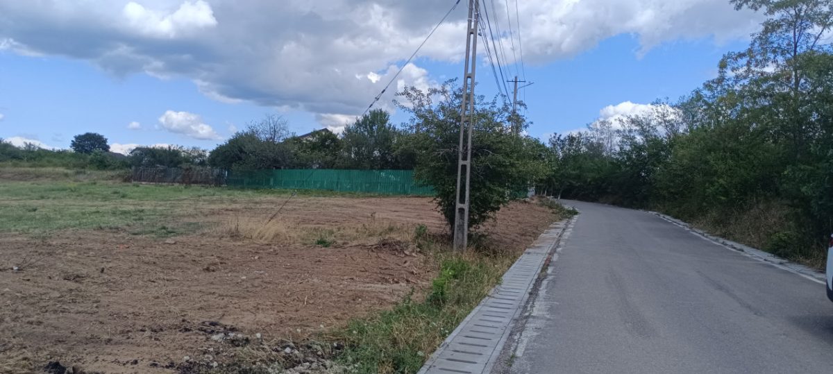 Terenuri cu suprafete intre 500 si 1500 mp in Baicoi, zona Liliesti. - 