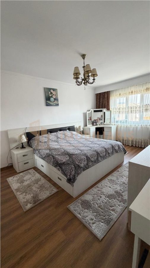 Apartament 3 camere, zona Sc Nr. 3 - foto 4