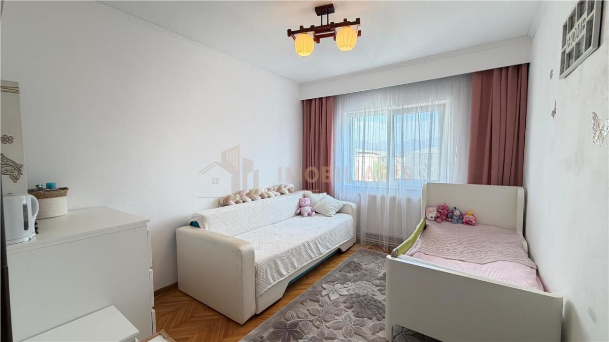 Apartament 3 camere, zona Sc Nr. 3 - foto 5