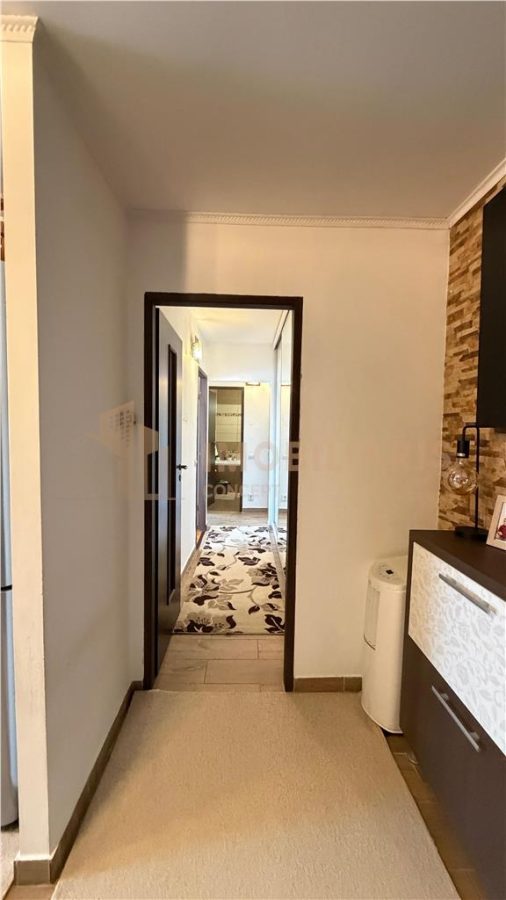 Apartament 3 camere, zona Sc Nr. 3 - foto 7