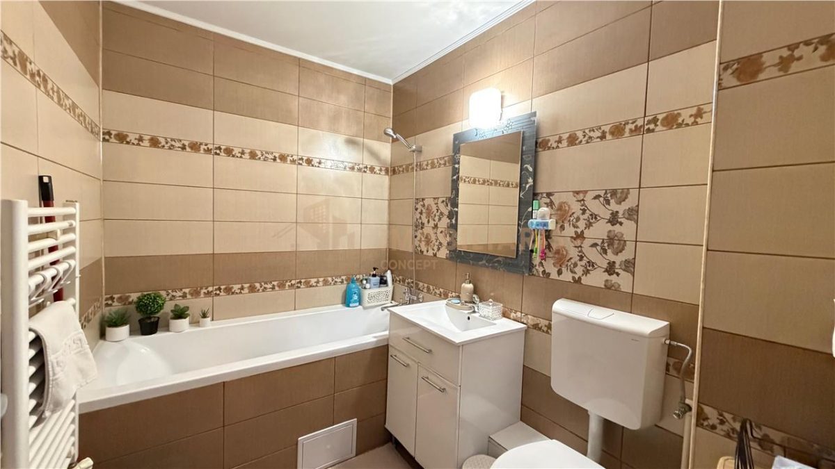 Apartament 3 camere, zona Sc Nr. 3 - foto 9