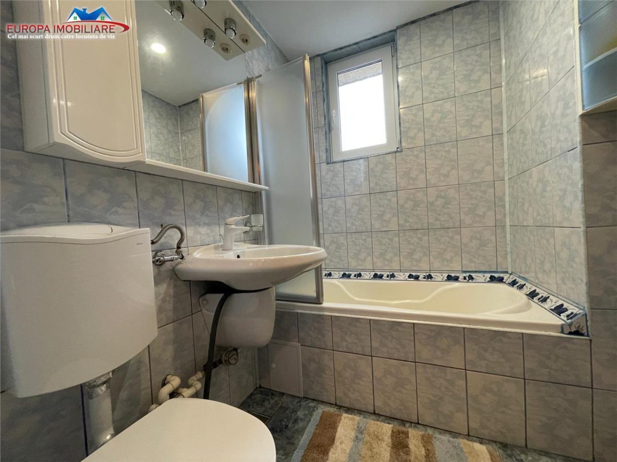 Apartament 3 camere de vanzare zona Vest -Tulcea - foto 8