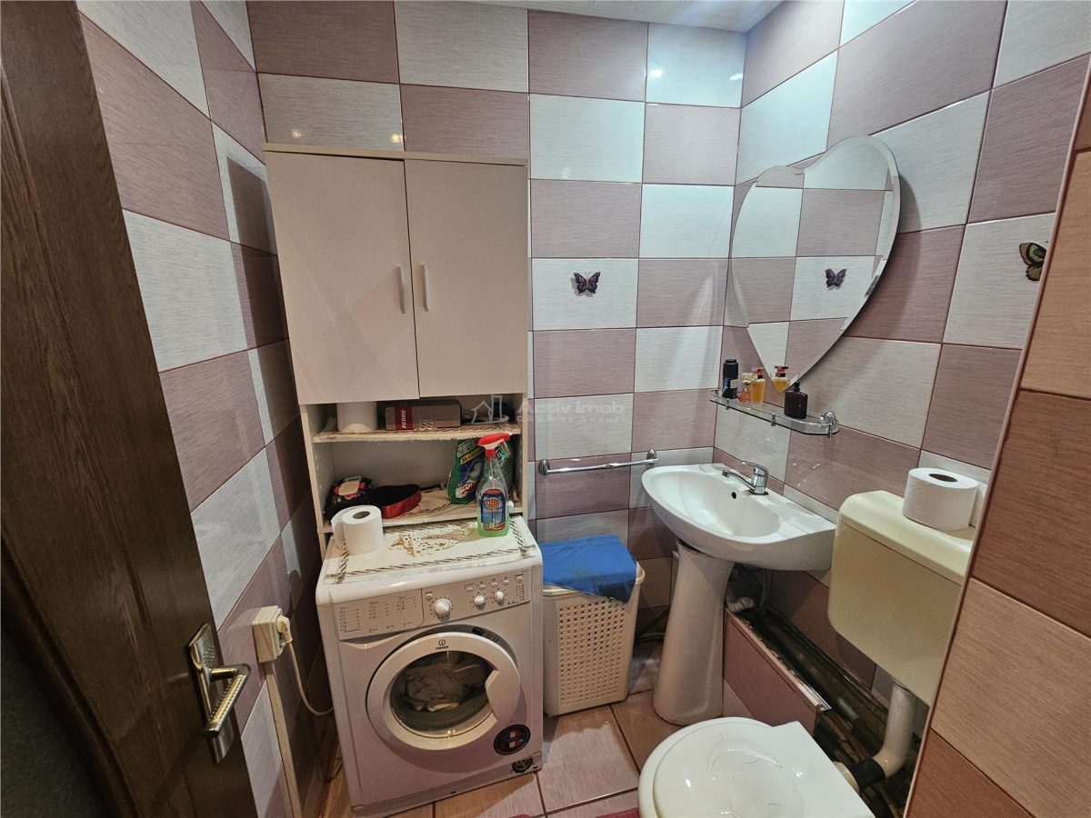 Resita, 3 Cam. Dec., Micro 4 - foto 9