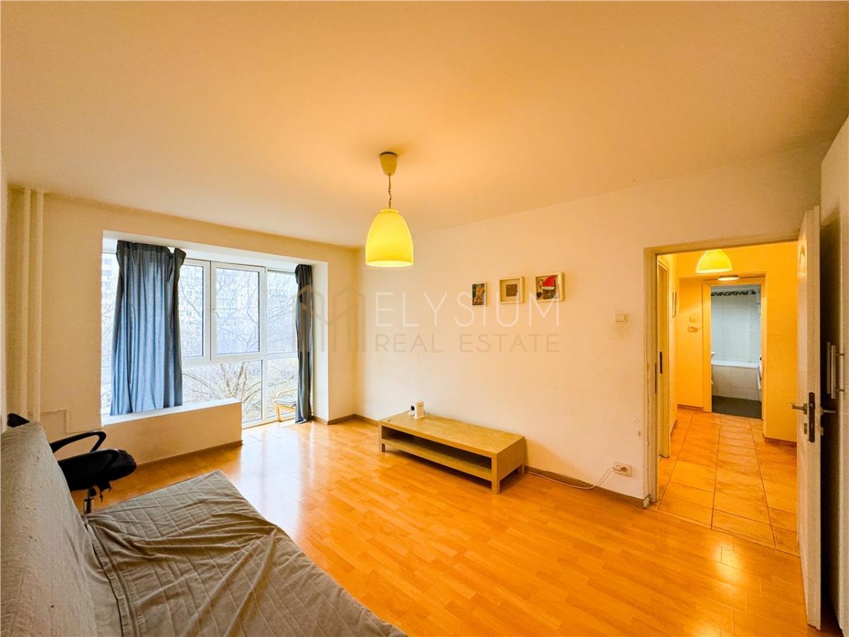 Apartament de vanzare 3 camere Tineretului - 