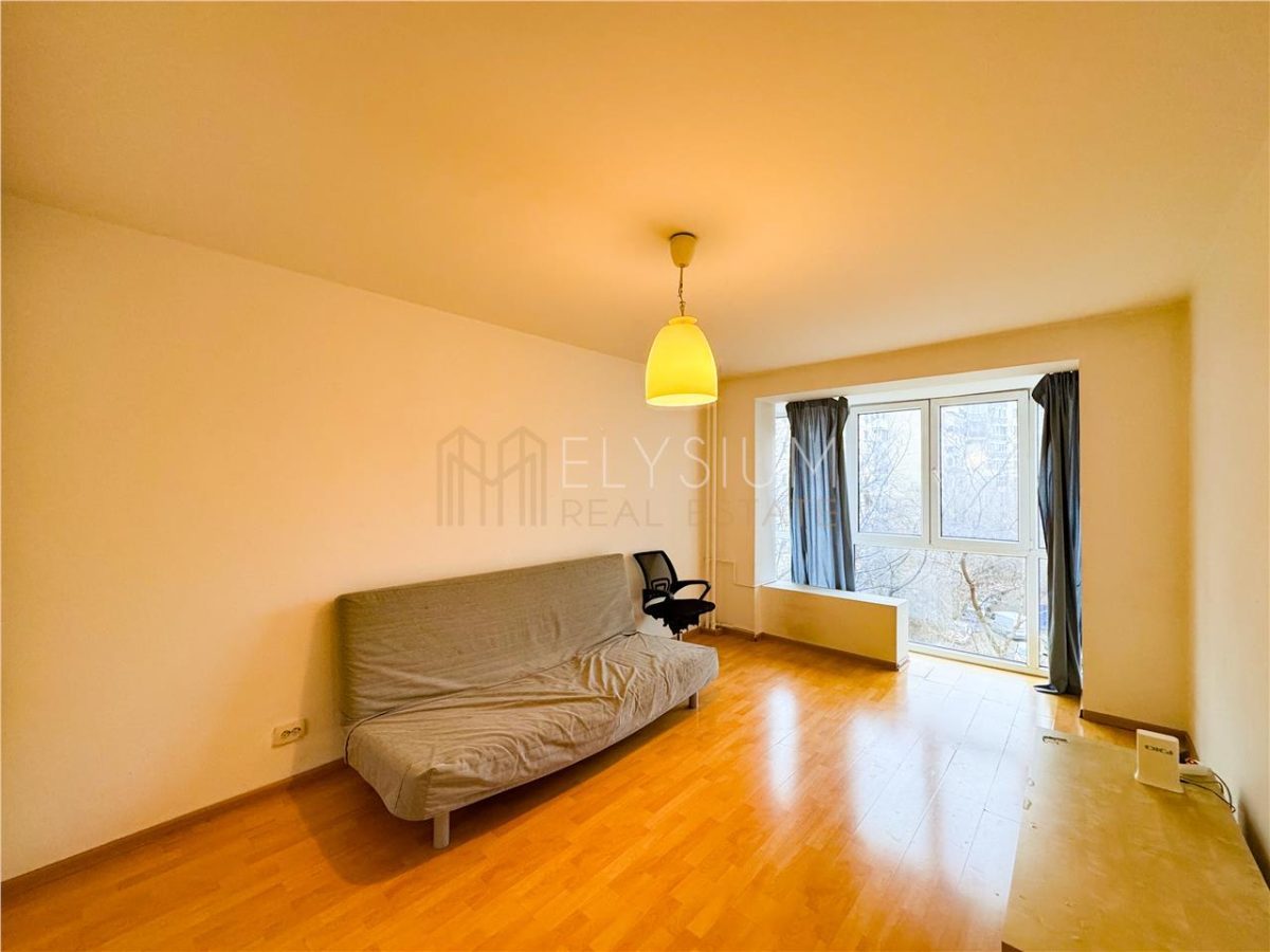 Apartament de vanzare 3 camere Tineretului - foto 3