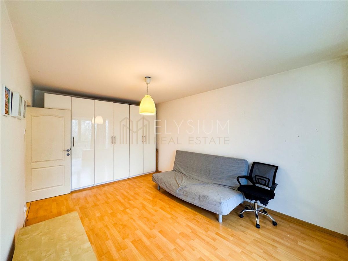 Apartament de vanzare 3 camere Tineretului - foto 4