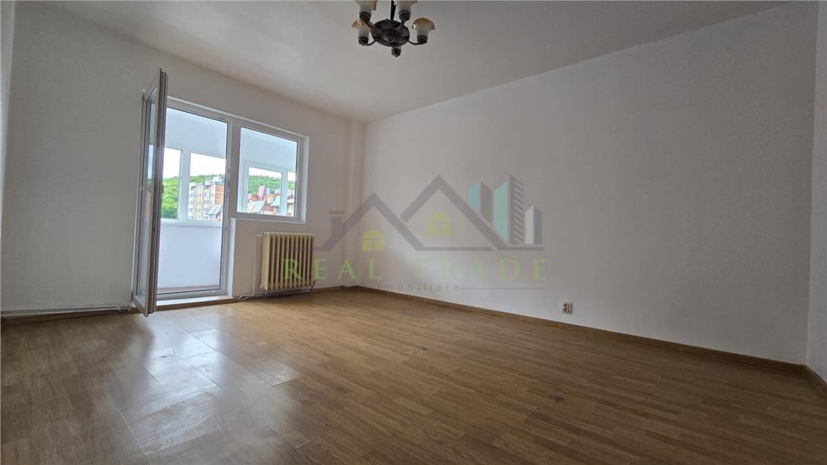 Apartament 2 camere etaj intermediar Racadau - 