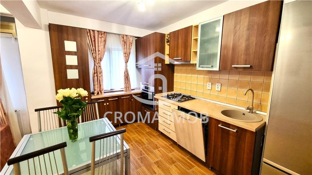 CromaImob - Inchiriere apartament 3 camere, zona Malu Rosu - foto 4