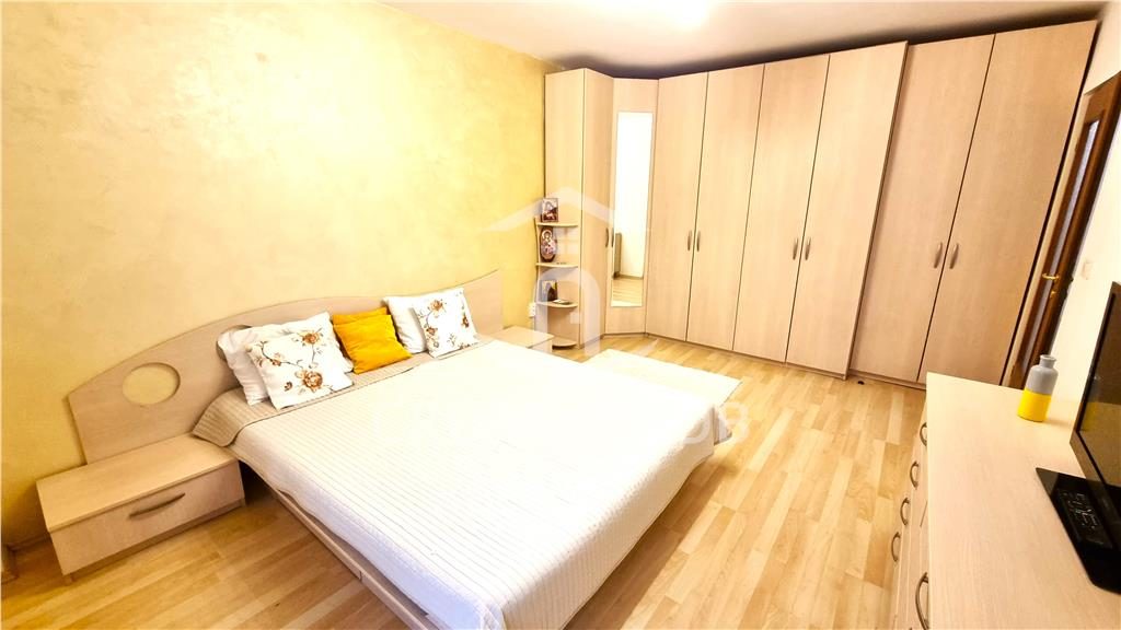 CromaImob - Inchiriere apartament 3 camere, zona Malu Rosu - foto 9