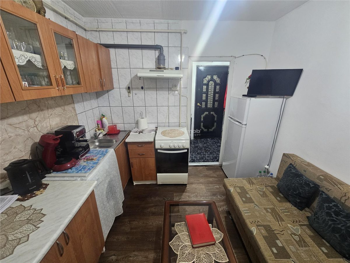 Resita, Garsoniera Mobilata+Utilata, Parter, Calea Caransebesului - foto 12