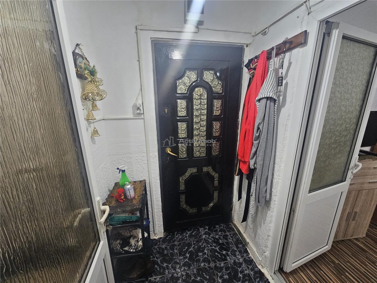 Resita, Garsoniera Mobilata+Utilata, Parter, Calea Caransebesului - foto 19